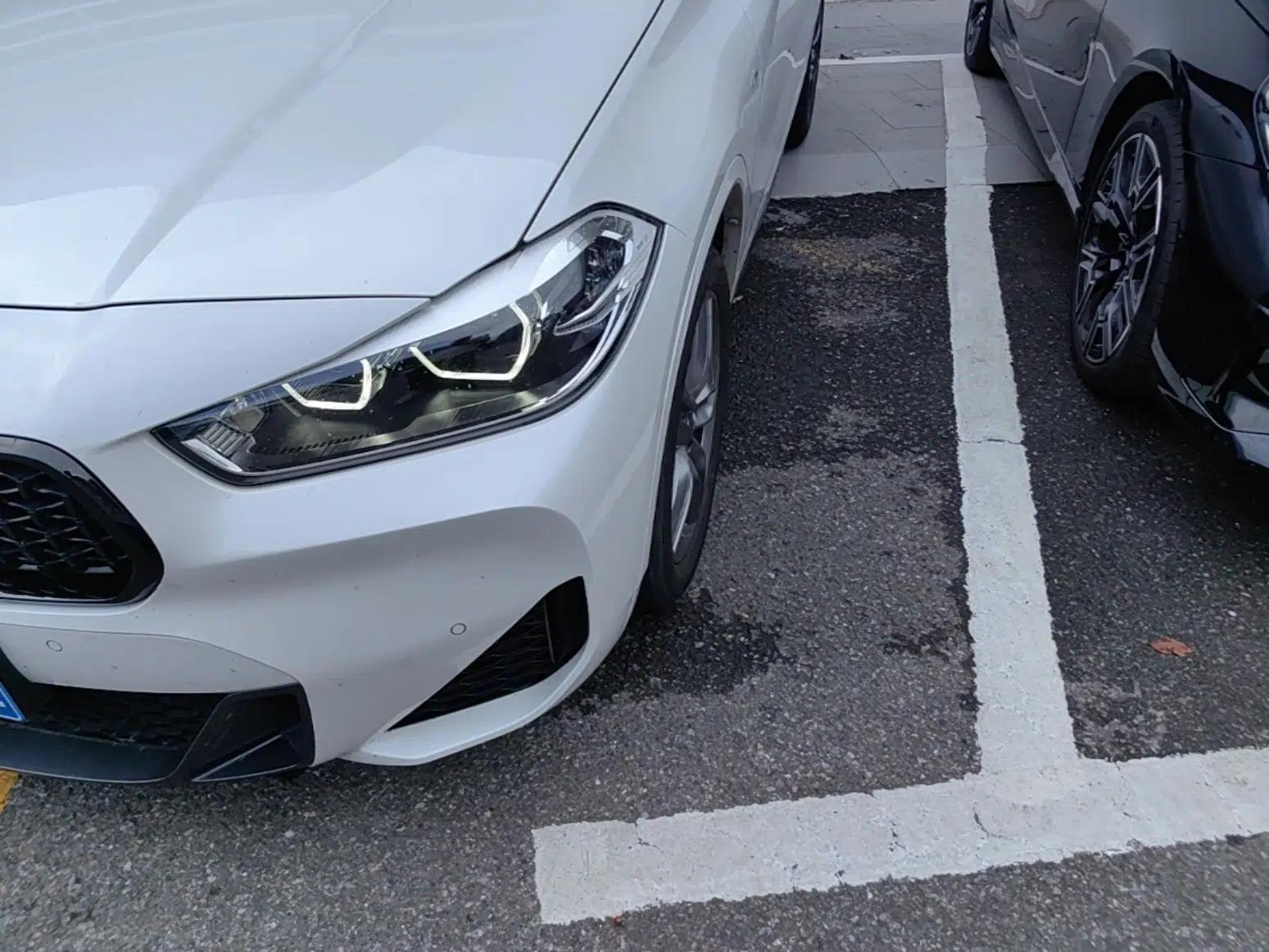 BMW X2 2023 sDrive25i M Sport Night Edition — миниатюра 8
