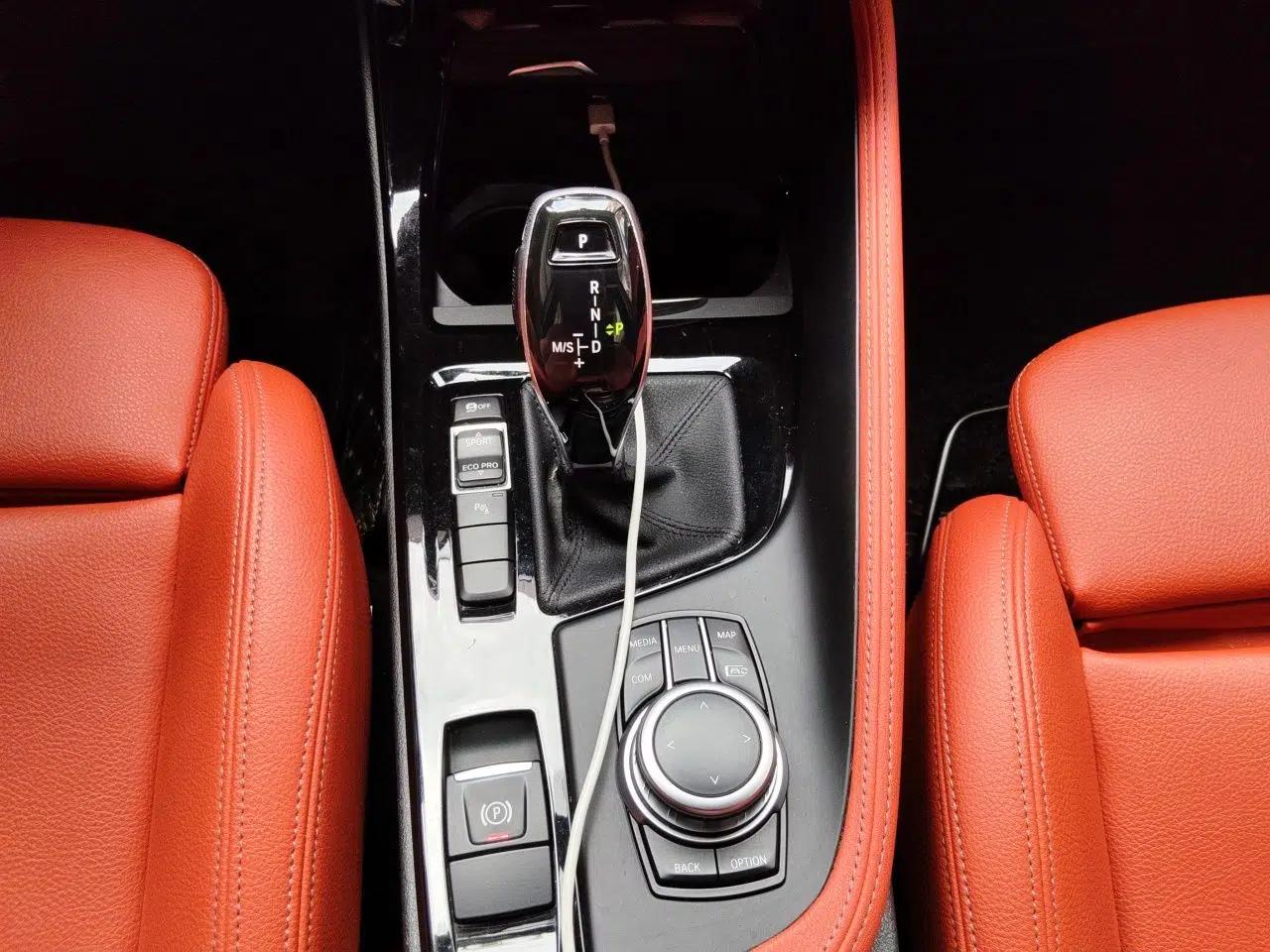 BMW X2 2021 sDrive25i Midnight Edition — миниатюра 14