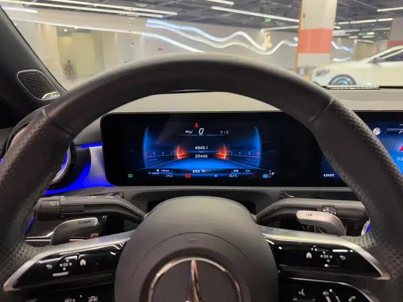 2024 Mercedes-Benz A-Class AMG A 35 L 4MATIC — миниатюра 8