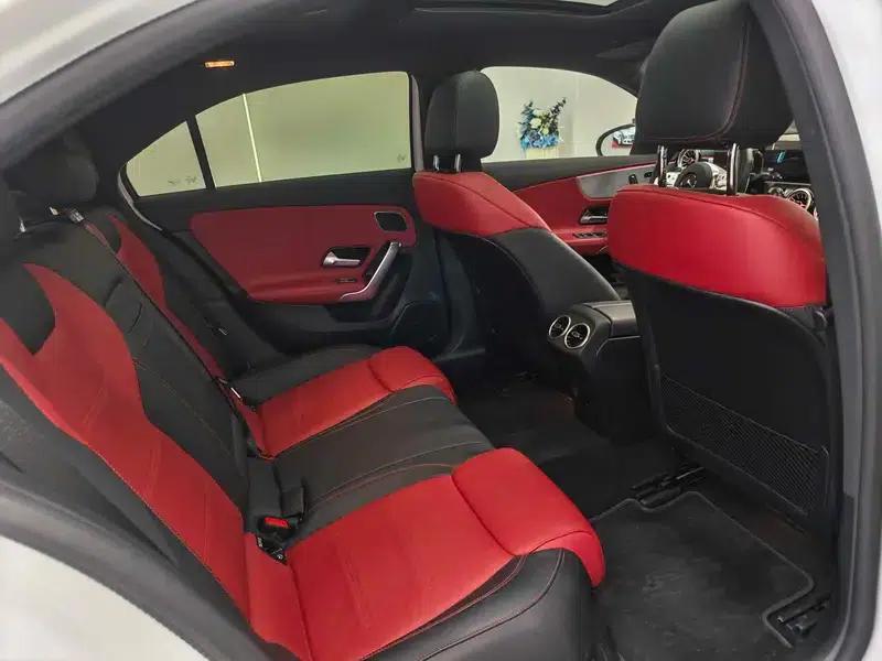 2022 Mercedes-Benz A-Class AMG A 35 L 4MATIC — миниатюра 13
