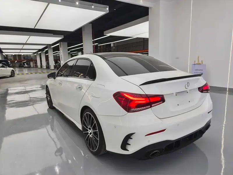 2022 Mercedes-Benz A-Class AMG A 35 L 4MATIC — миниатюра 4