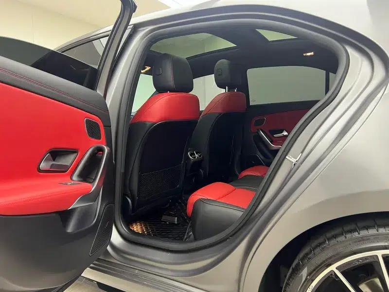 2022 Mercedes-Benz A-Class AMG A 35 L 4MATIC — миниатюра 21