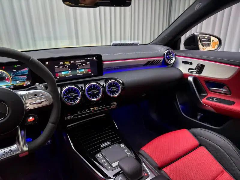2022 Mercedes-Benz CLA AMG 45 S 4MATIC+ 55th Anniversary Edition — миниатюра 13