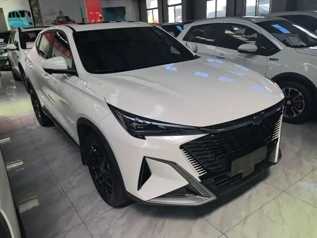 Changan Oushang X5 PLUS 2023 Facelift 1.5T DCT Premium Edition — миниатюра 4