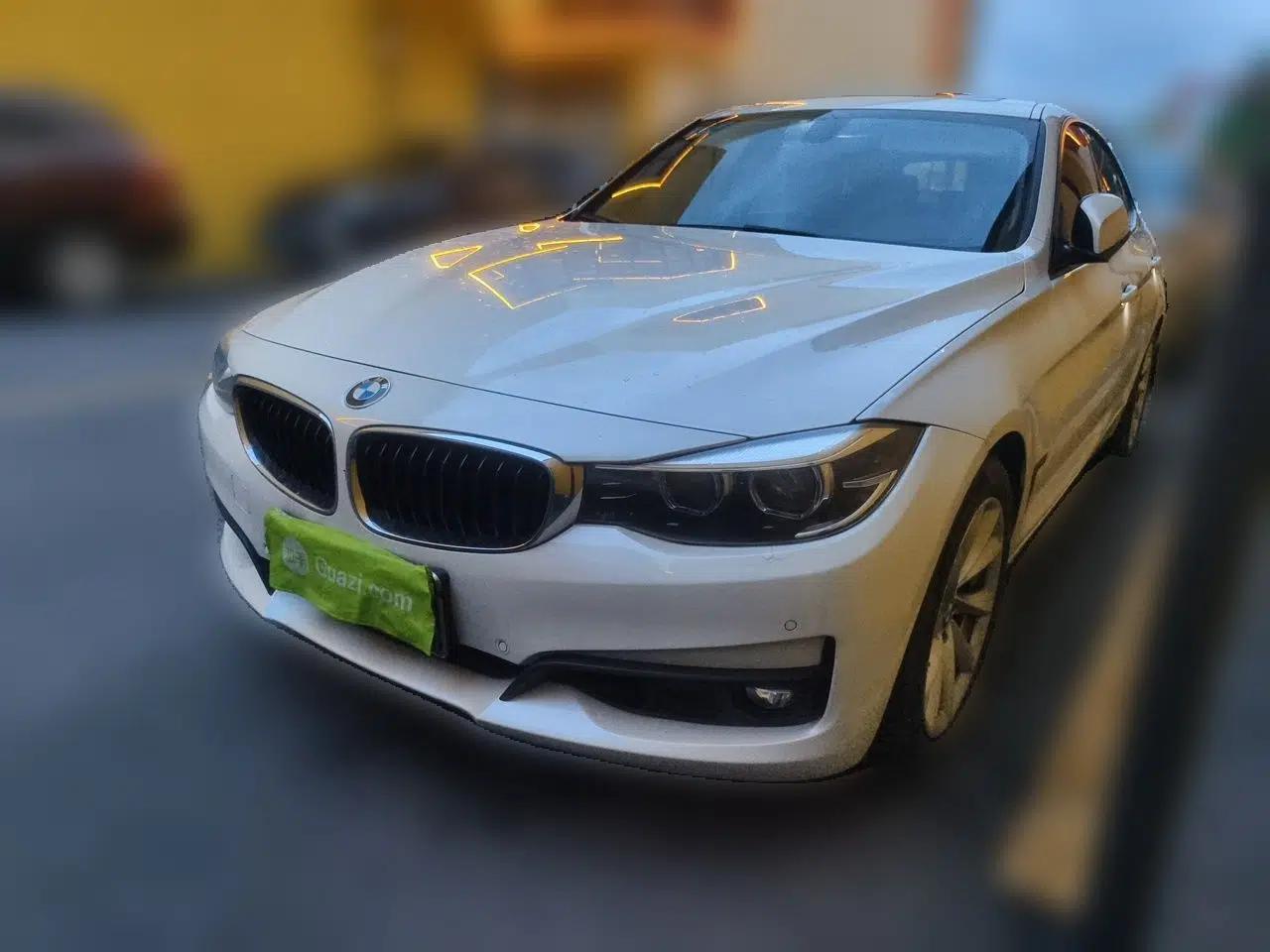 BMW 3 Series GT 2018 320i Sport Edition — миниатюра 1