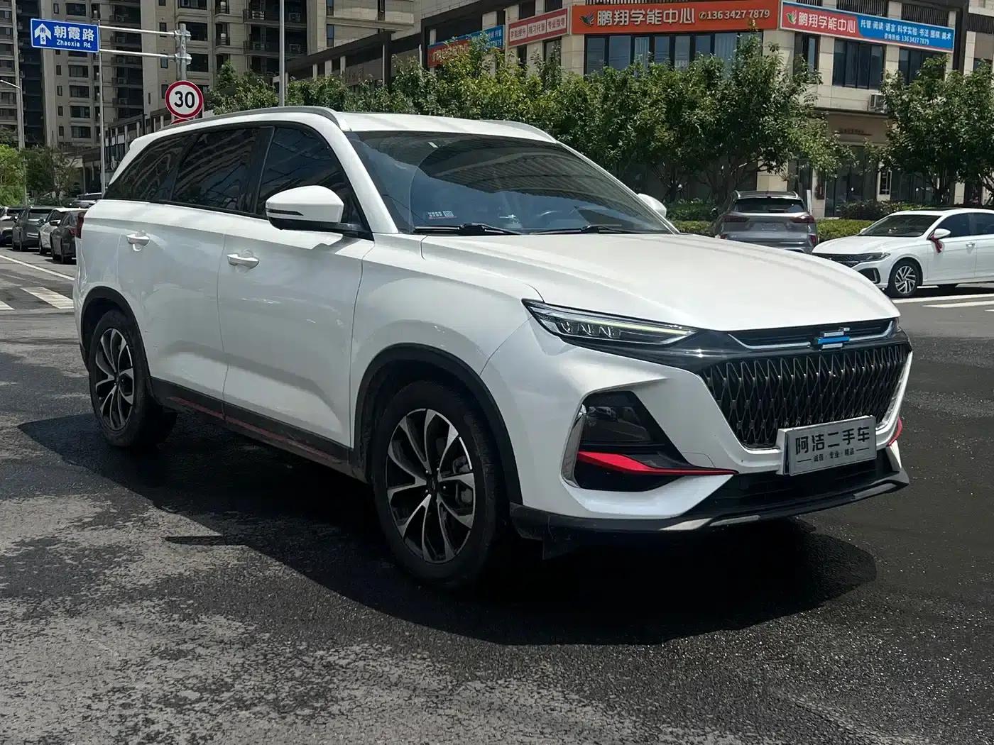 Changan Oushang X7 PLUS 2023 Enjoy Edition 1.5T Automatic Premium 7-Seater — миниатюра 3