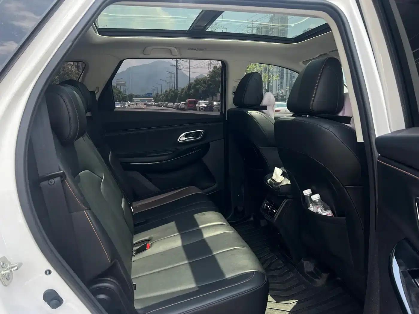 Changan Oushang X7 PLUS 2023 Enjoy Edition 1.5T Automatic Premium 7-Seater — миниатюра 23