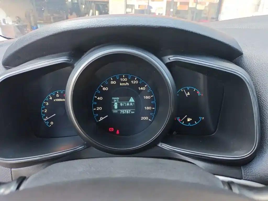 Changan Oushang CX70 2017 CX70T 1.5T Manual Luxury Edition — миниатюра 12