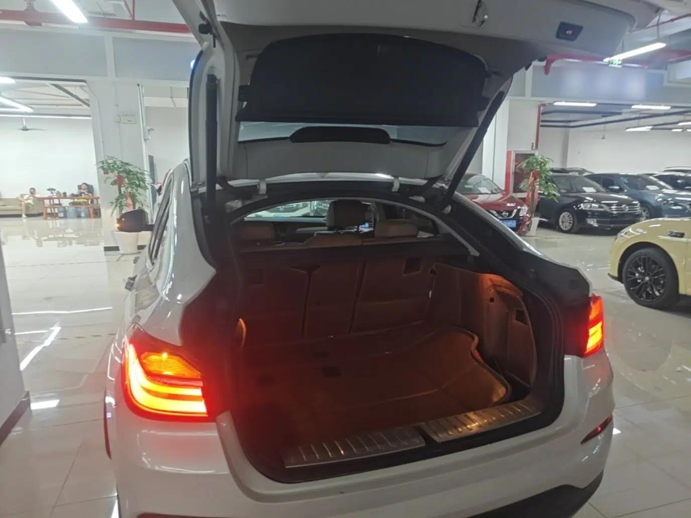 BMW X4 2014 xDrive28i Leading Model — миниатюра 22