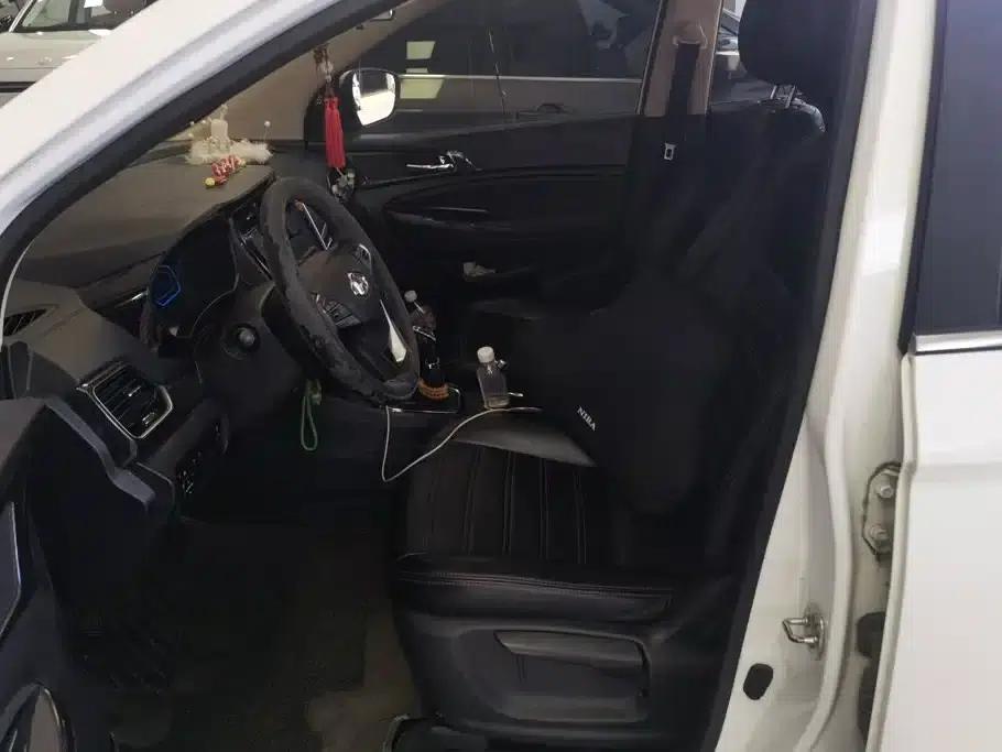 Changan Oushang A800 2017 1.6L Manual Comfort Model — миниатюра 9