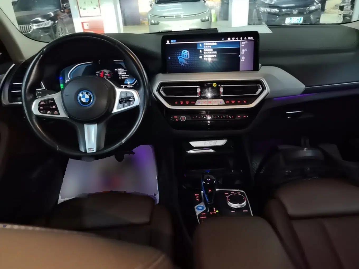 BMW iX3 2022 Leading Type — миниатюра 17
