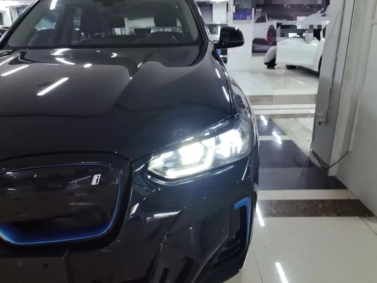 BMW iX3 2022 Leading Type — миниатюра 8