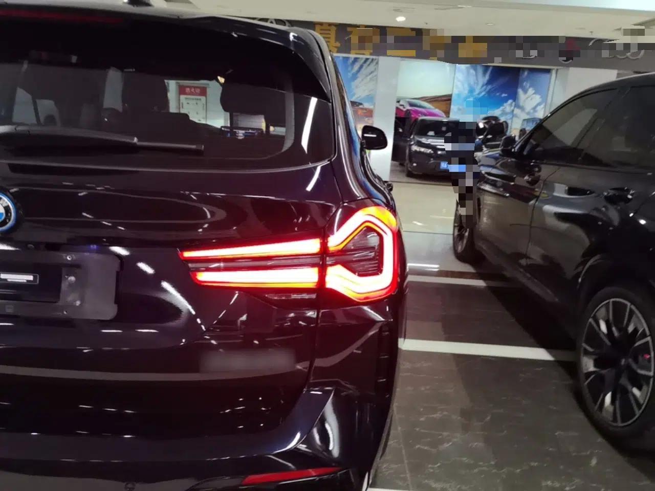 BMW iX3 2022 Leading Type — миниатюра 9
