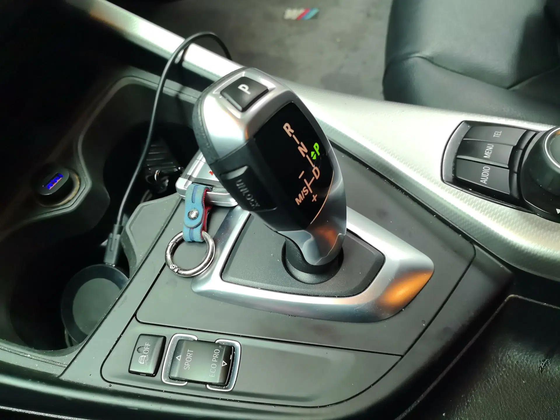 BMW 2 Series 2014 220i Leading Model — миниатюра 14