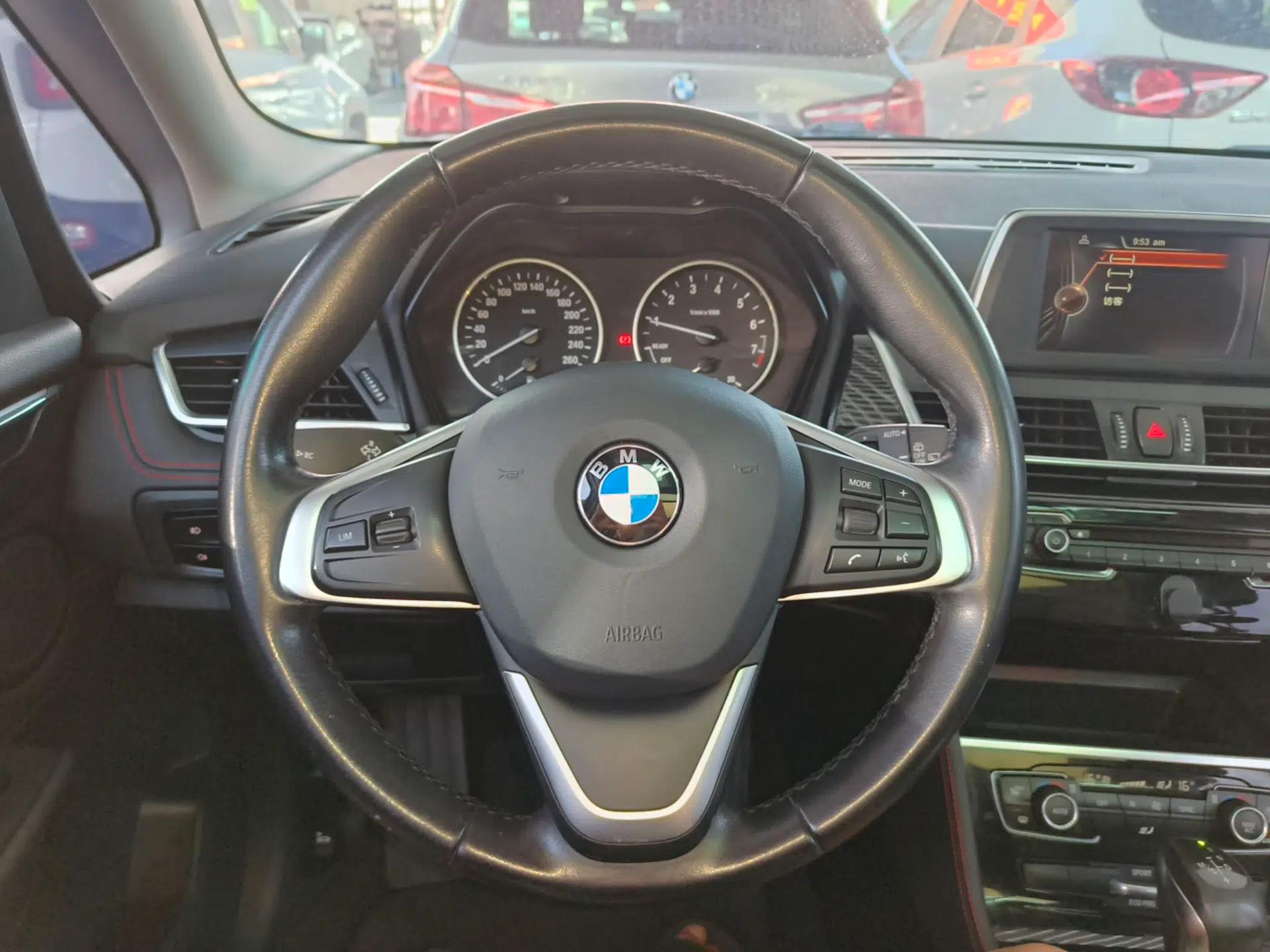 BMW 2 Series Gran Tourer 2015 218i Sports Design Package — миниатюра 13