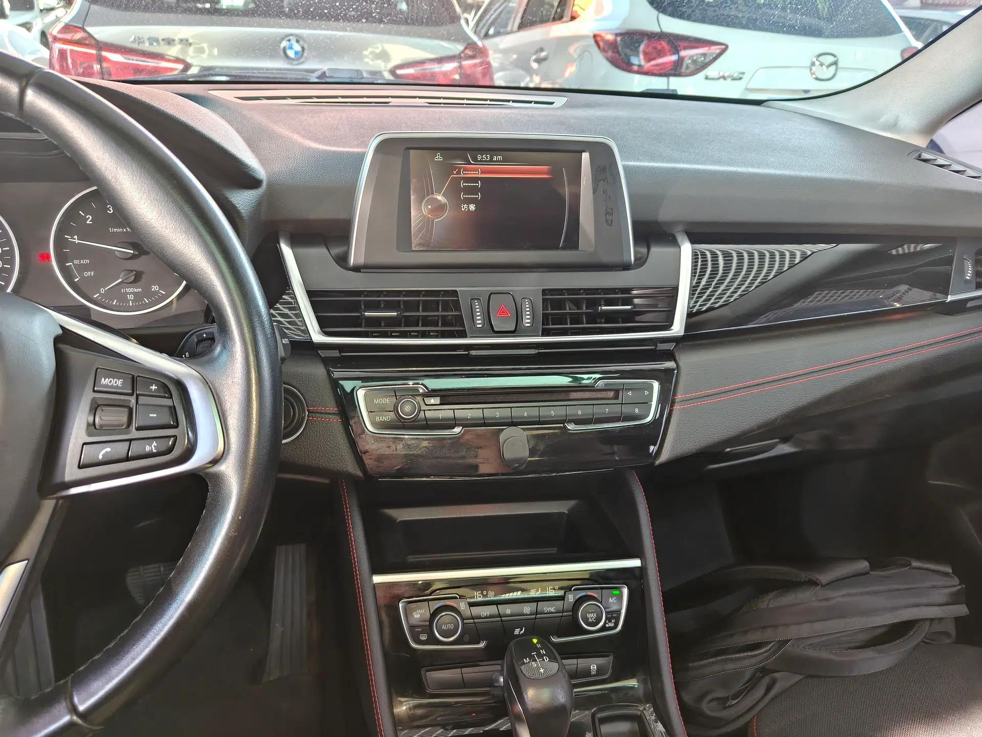 BMW 2 Series Gran Tourer 2015 218i Sports Design Package — миниатюра 15