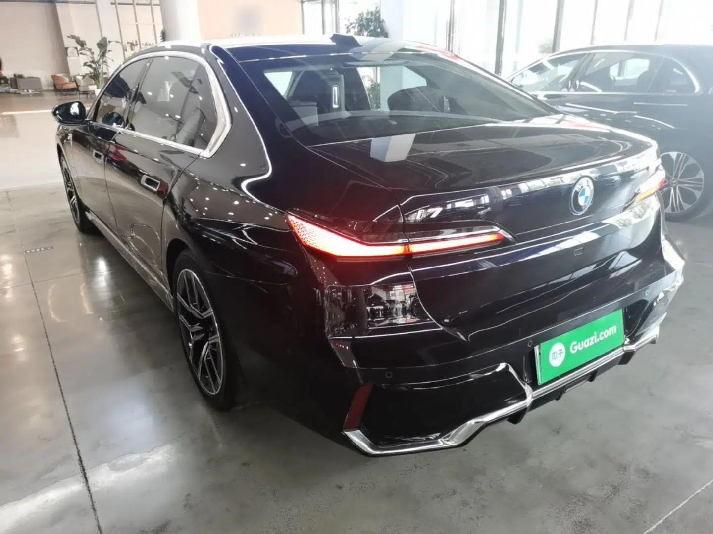 BMW i7 2023 eDrive50L Leading M Sport Package — миниатюра 4