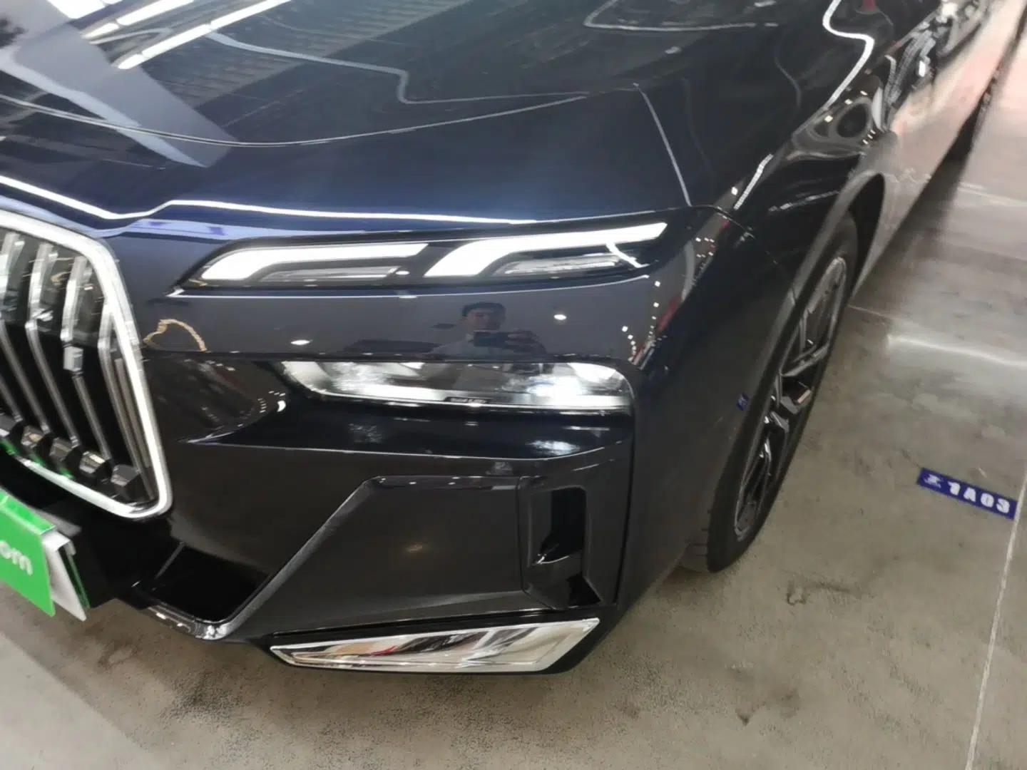 BMW i7 2023 eDrive50L Leading M Sport Package — миниатюра 8