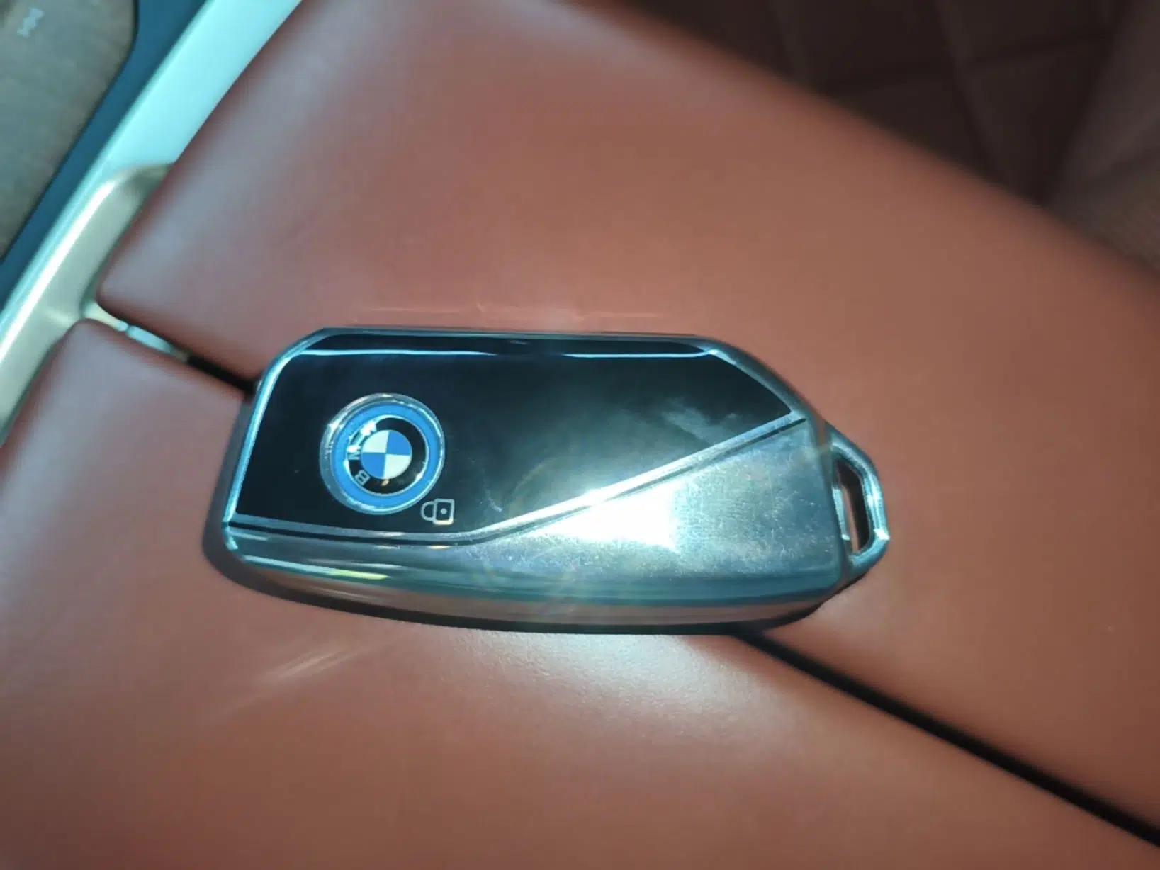 BMW iX 2022 xDrive50 — миниатюра 28