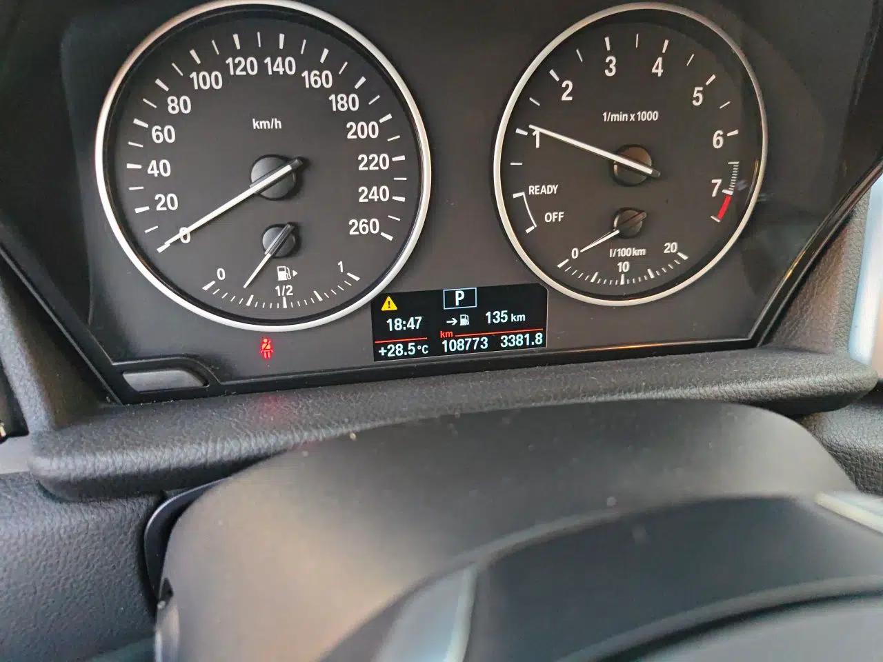 BMW 2 Series Active Tourer 2015 218i Leading Model — миниатюра 12