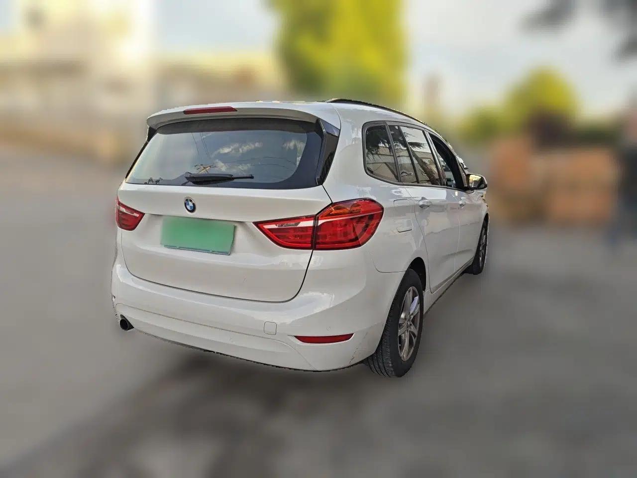 BMW 2 Series Active Tourer 2015 218i Leading Model — миниатюра 6