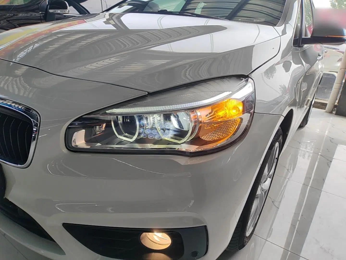 BMW 2 Series Active Tourer 2016 220i Luxury Edition — миниатюра 6