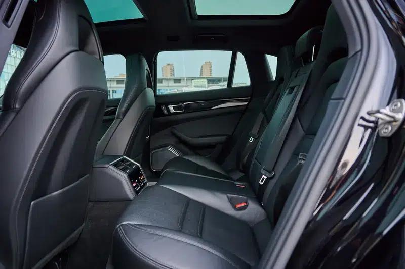 Panamera 2023 Panamera 4 Sport Turismo 2.9T — миниатюра 19