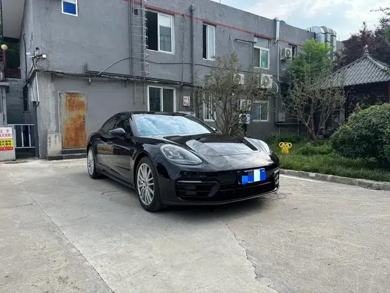 2023 Panamera 2.9T Platinum Edition — миниатюра 3