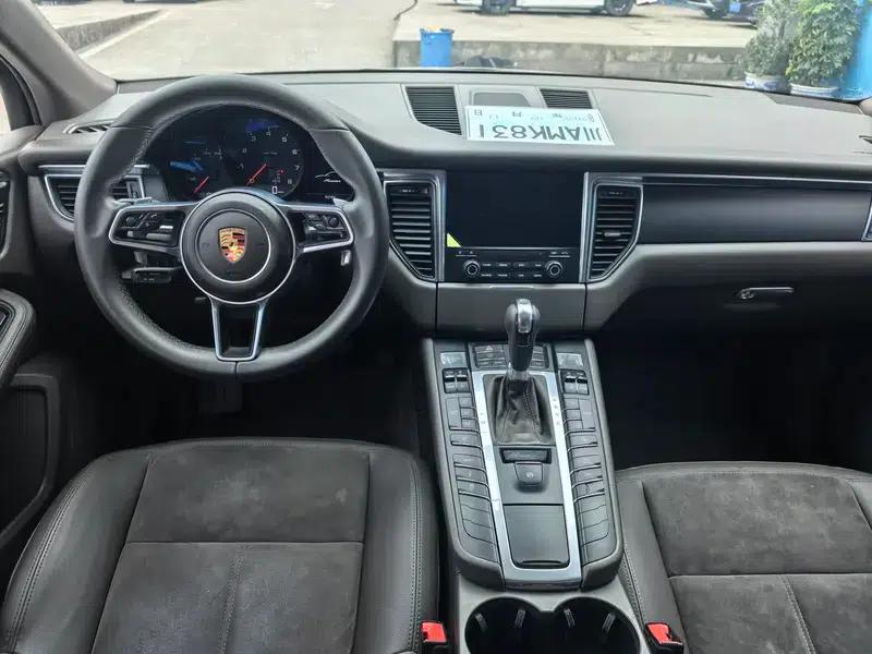2017 Macan 2.0T — миниатюра 13