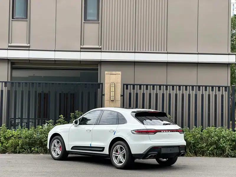 2023 Macan 2.0T — миниатюра 3