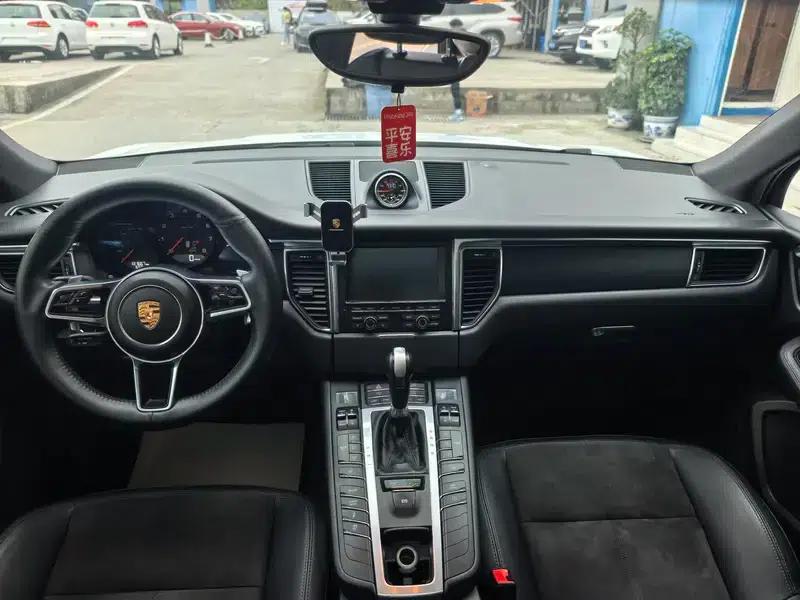 2014 Macan 2.0T — миниатюра 12