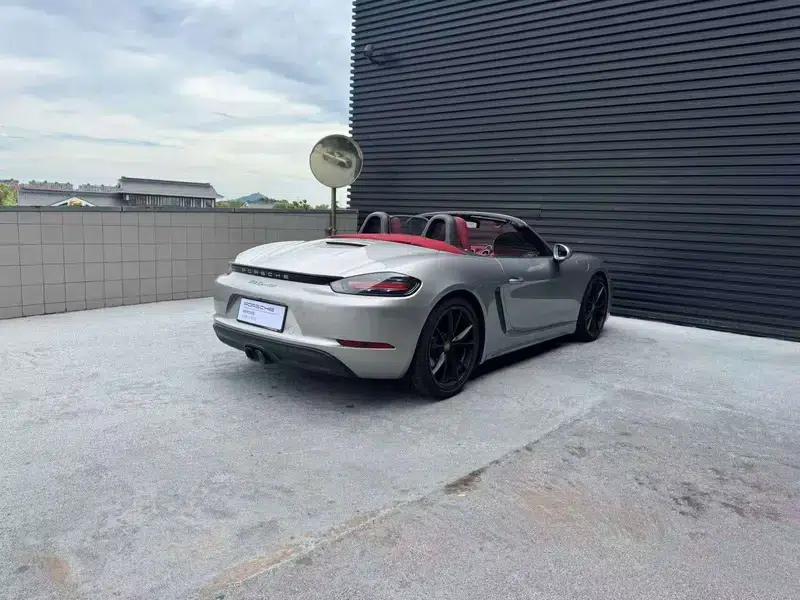 2023 Porsche 718 Boxster 2.0T — миниатюра 3