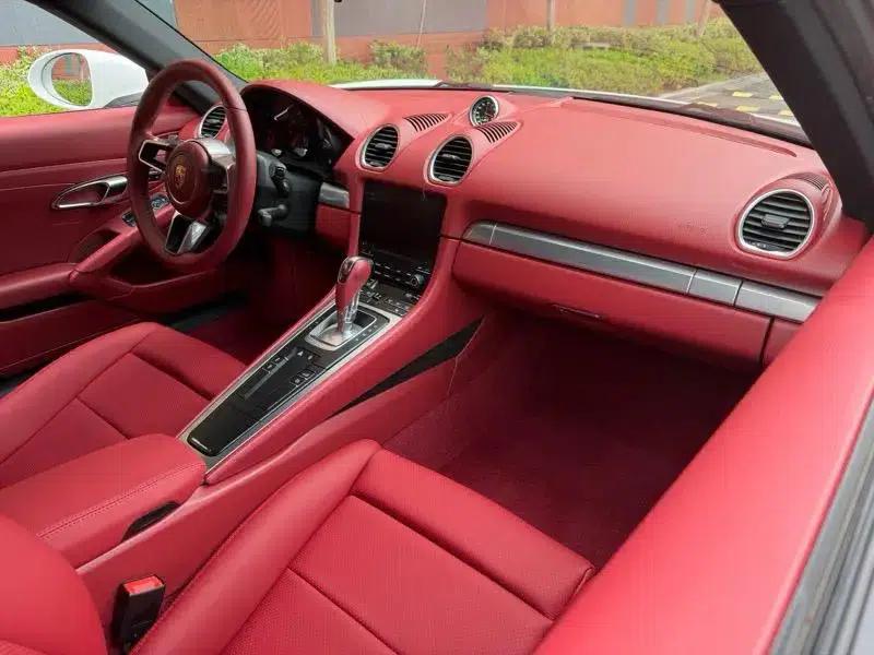 Porsche 718 Cayman 2018 2.0T — миниатюра 13