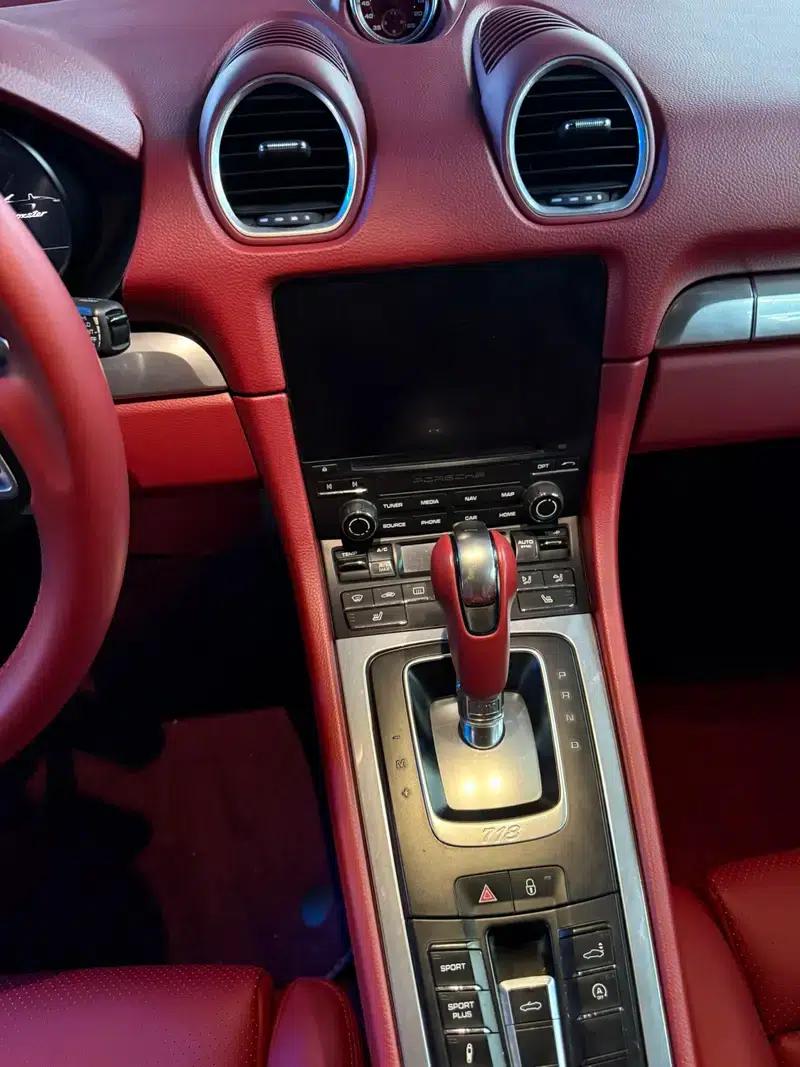 2018 Porsche 718 Boxster 2.0T — миниатюра 11
