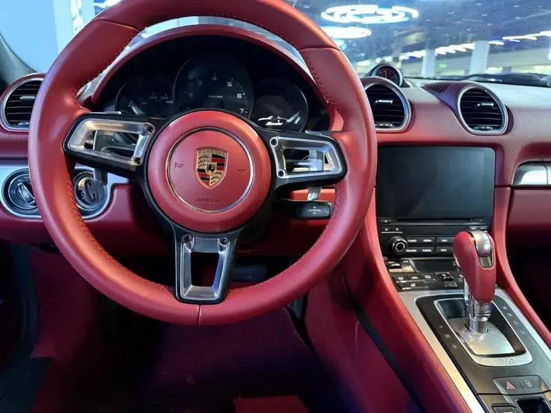 2018 Porsche 718 Boxster 2.0T — миниатюра 13