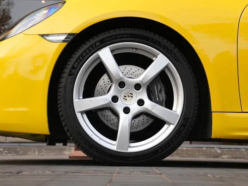 Porsche 718 Cayman 2020 2.0T — миниатюра 9