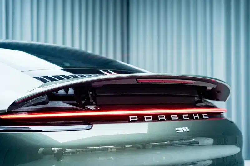 2023 Porsche 911 Carrera 3.0T — миниатюра 11