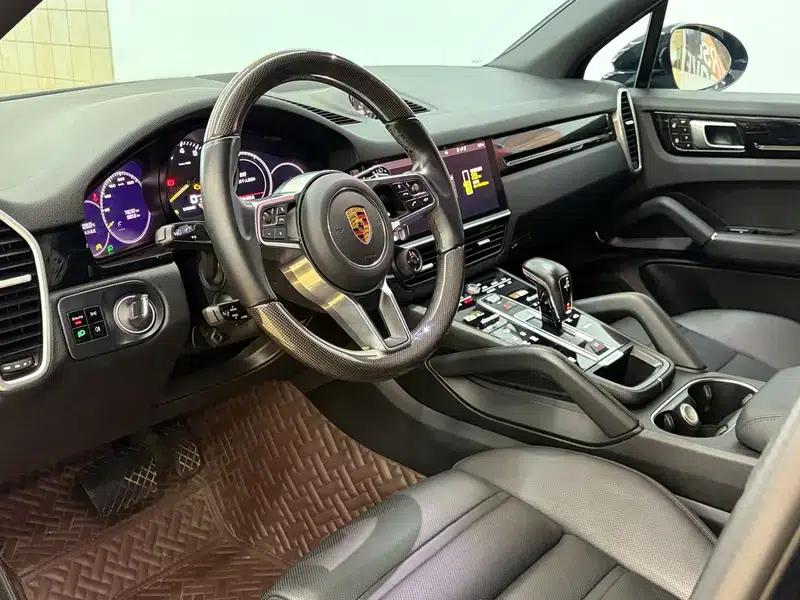 Cayenne E-Hybrid 2021 Cayenne E-Hybrid 2.0T — миниатюра 13