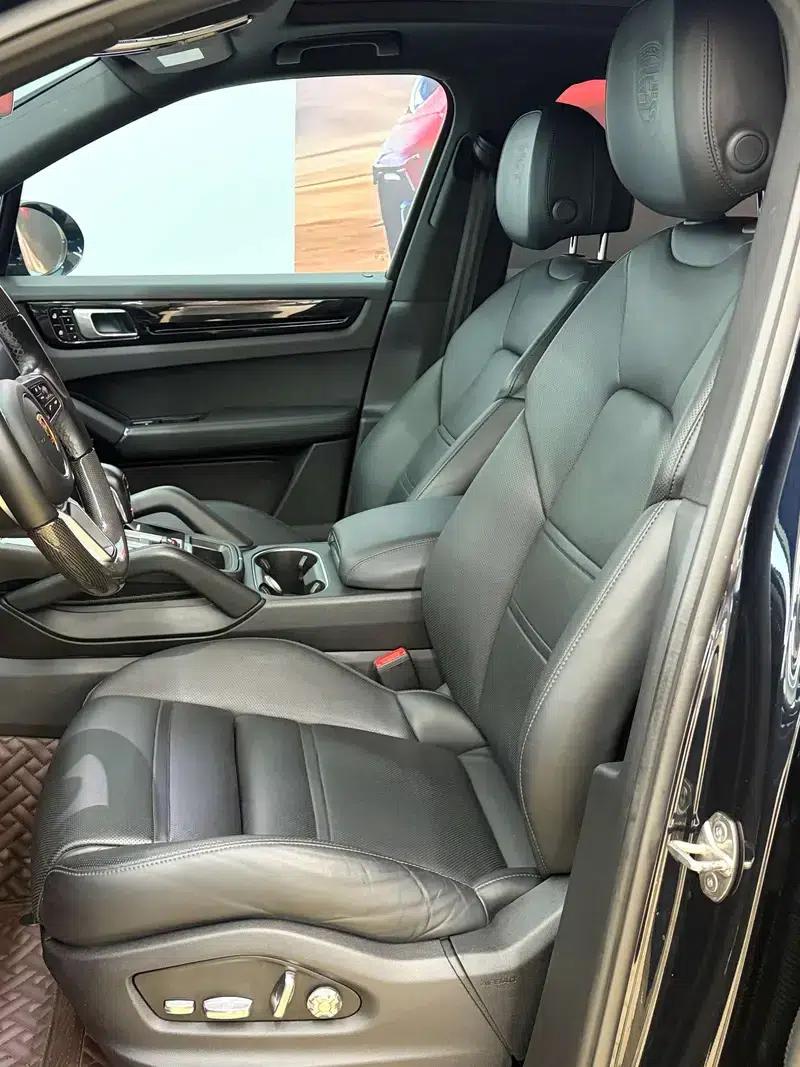 Cayenne E-Hybrid 2021 Cayenne E-Hybrid 2.0T — миниатюра 14