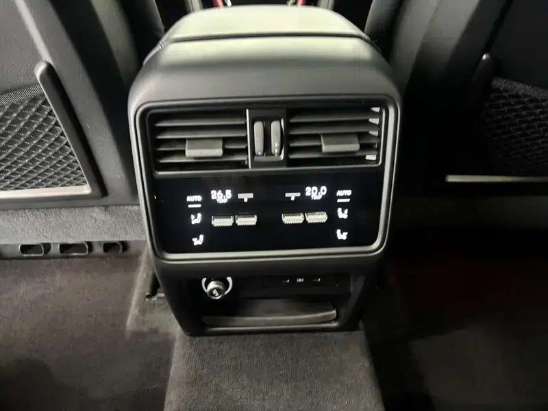 Cayenne E-Hybrid 2024 Cayenne E-Hybrid 2.0T — миниатюра 17