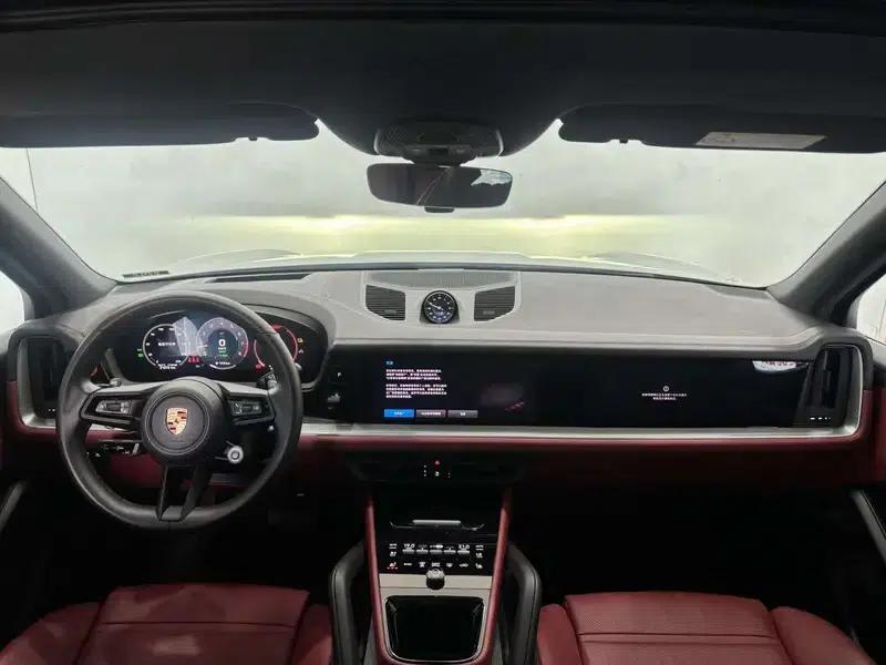 Cayenne E-Hybrid 2024 Cayenne E-Hybrid 2.0T — миниатюра 21