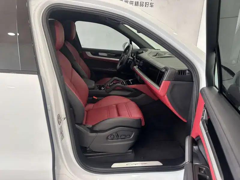 Cayenne E-Hybrid 2024 Cayenne E-Hybrid 2.0T — миниатюра 27