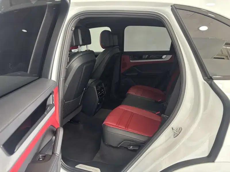 Cayenne E-Hybrid 2024 Cayenne E-Hybrid 2.0T — миниатюра 29