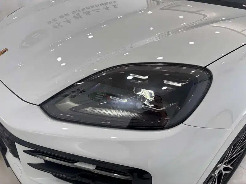 Cayenne E-Hybrid 2024 Cayenne E-Hybrid 2.0T — миниатюра 9