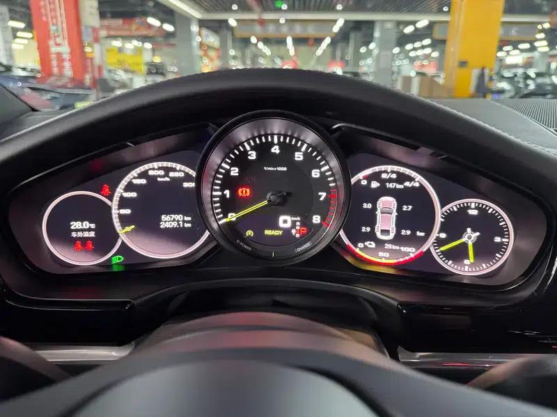 Panamera E-Hybrid 2022 Panamera 4 E-Hybrid 2.9T — миниатюра 12