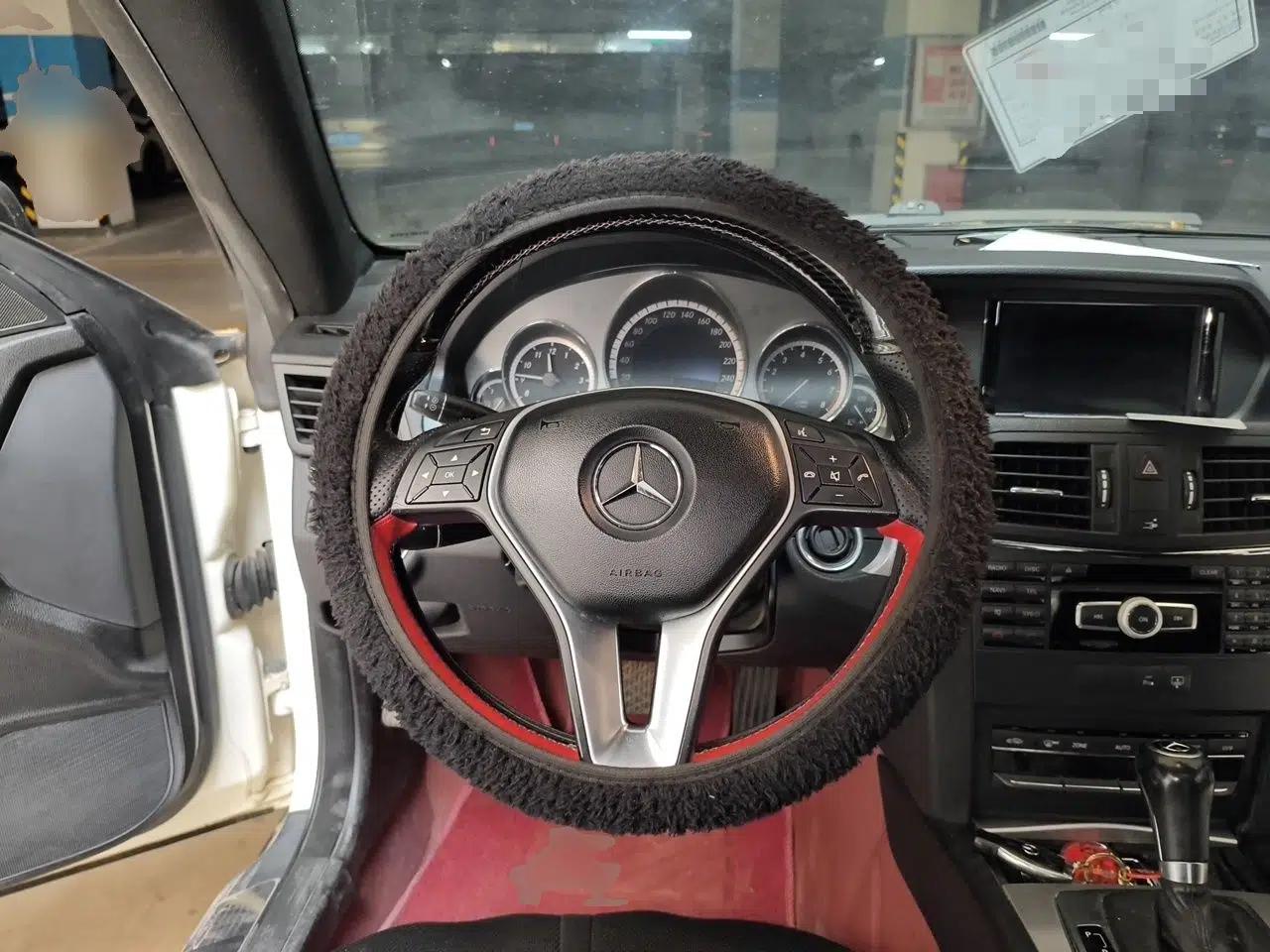 Mercedes-Benz E-Class 2011 E 260 CGI Coupe — миниатюра 10