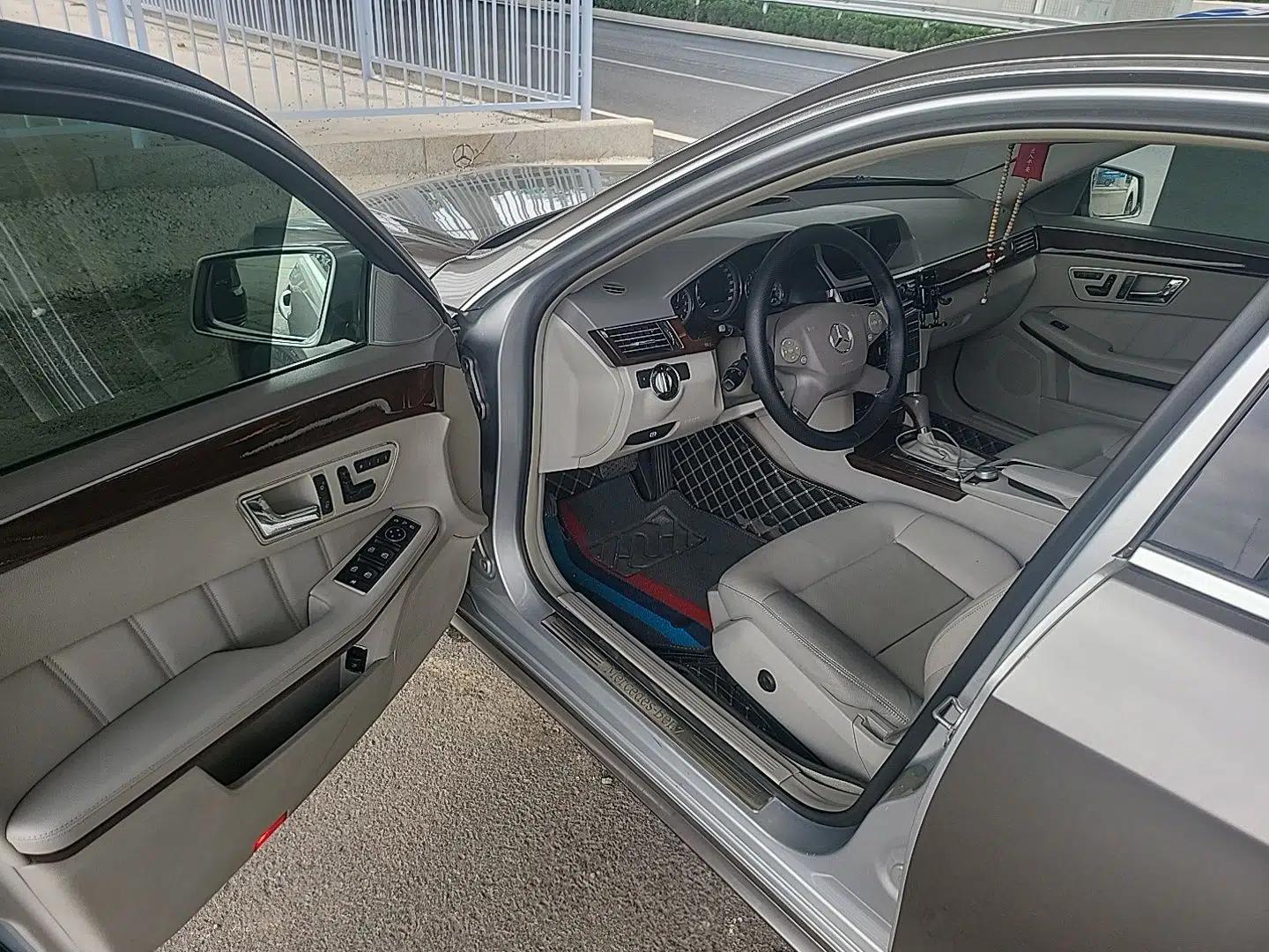 Mercedes-Benz E-Class 2010 E 260 L CGI Elegant Model — миниатюра 16