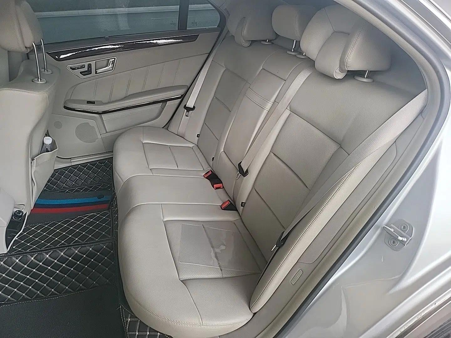 Mercedes-Benz E-Class 2010 E 260 L CGI Elegant Model — миниатюра 17