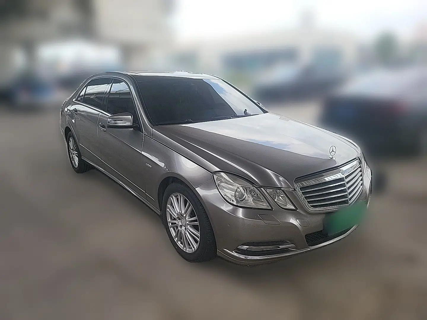 Mercedes-Benz E-Class 2010 E 260 L CGI Elegant Model — миниатюра 3