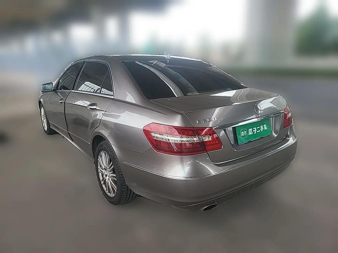 Mercedes-Benz E-Class 2010 E 260 L CGI Elegant Model — миниатюра 4